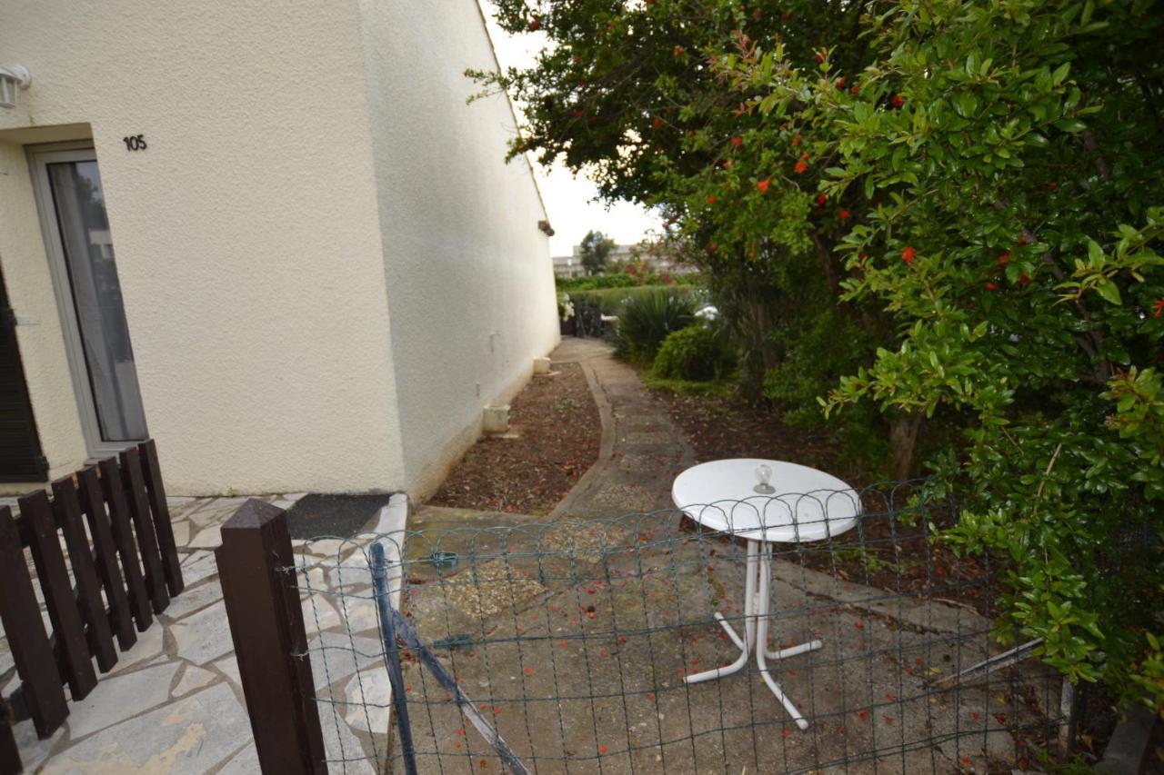 Villa Naturiste "Eden" Heliovillage 105 Agde Exteriör bild