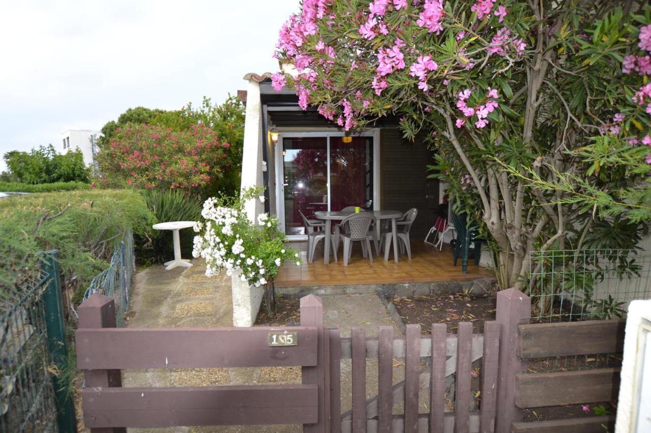 Villa Naturiste "Eden" Heliovillage 105 Agde Exteriör bild